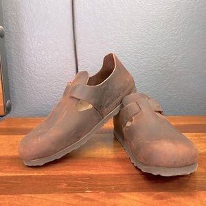 Birkenstock Closed Toe Brown Mule Size 37